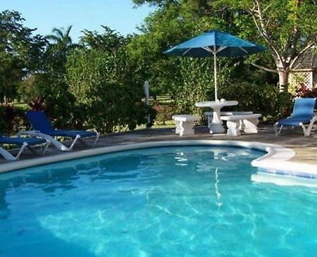 Paradise Fanta Sea Suites Runaway Bay Instalações foto